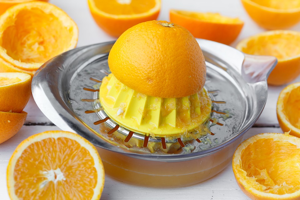 Y mi hija seguía experimentando la naranja...