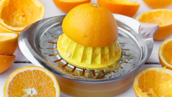 Y mi hija seguía experimentando la naranja...